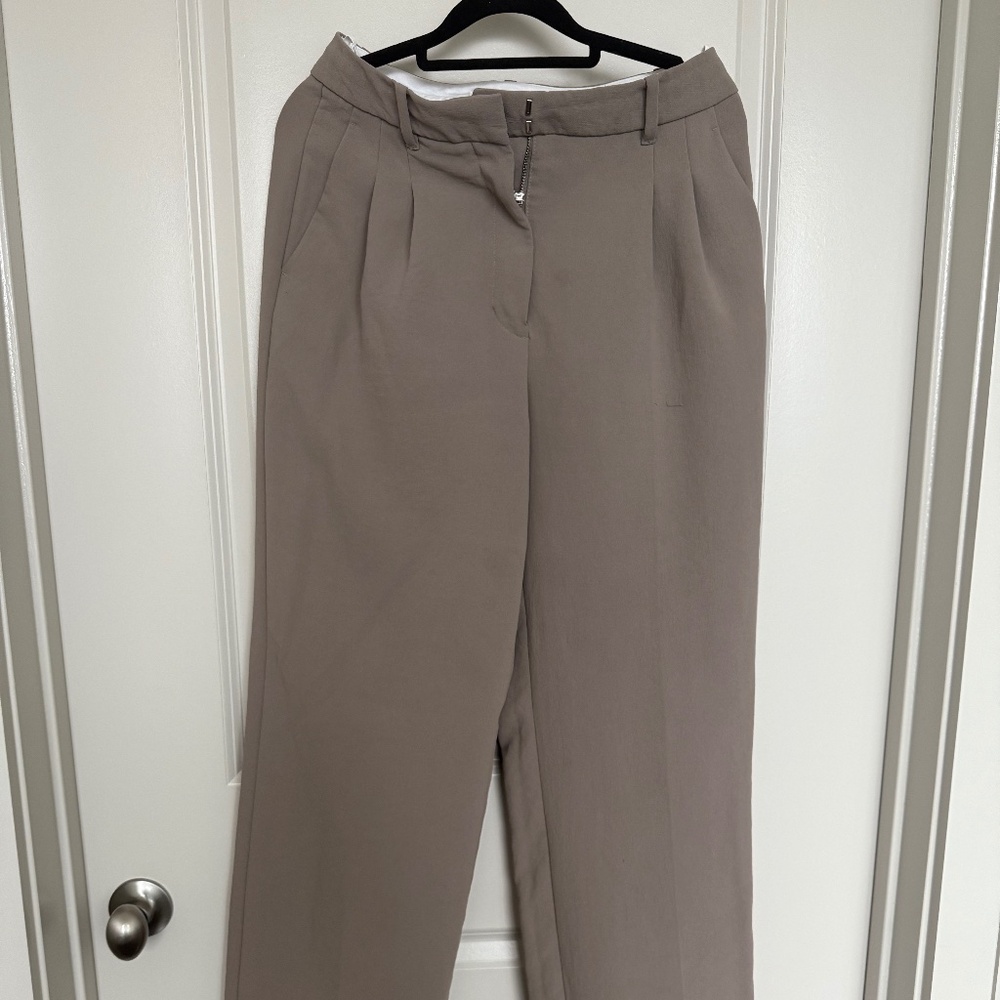 Aritzia effortless Wide Leg Pants in Taupe
